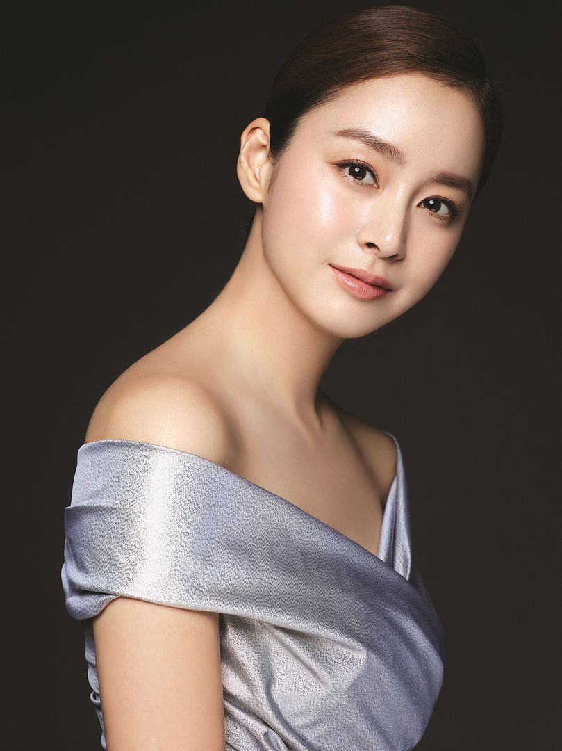 Flawless Beauty Kim Tae Hee For Cell Cure Couch Kimchi